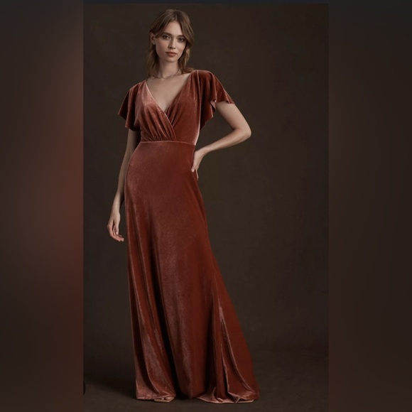 Jenny Yoo Dresses & Skirts - Jenny Yoo Ellis Flutter-Sleeve Open-Back Stretch Velvet Gown~ size 14